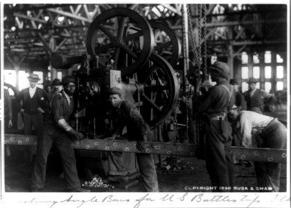 Punching single bars for U.S. battleship Illinois LCCN91795722