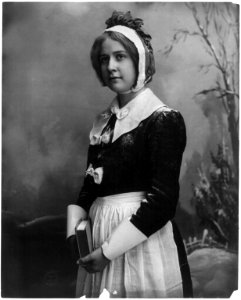 Puritan woman holding book LCCN2002699167