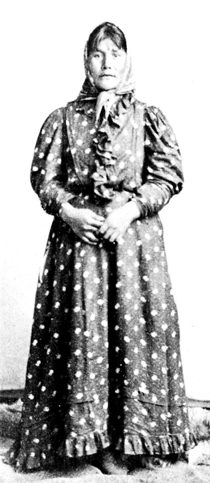 PSM V50 D218 Young indian woman from feather river