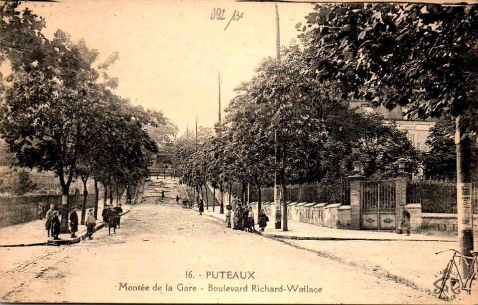 Puteaux.Boulevard Richard-Wallace.Montée de la Gare