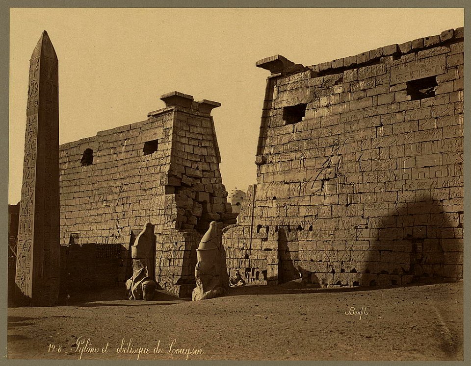 Pylône et obélisque de Louqsor - Bonfils. LCCN2004667879