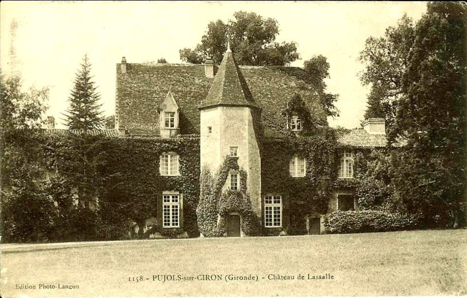 Pujols-sur-Ciron Château de Lassalle 1