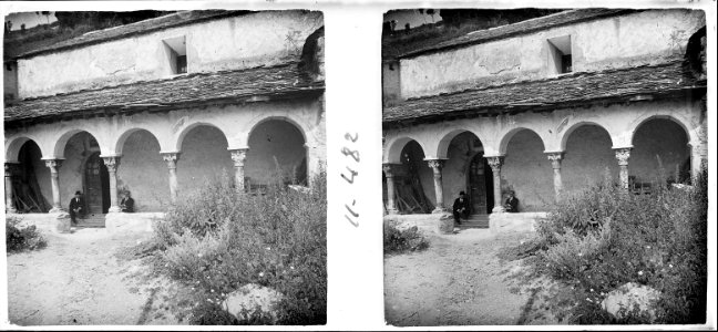 Pòrtic de l'església de Queralbs