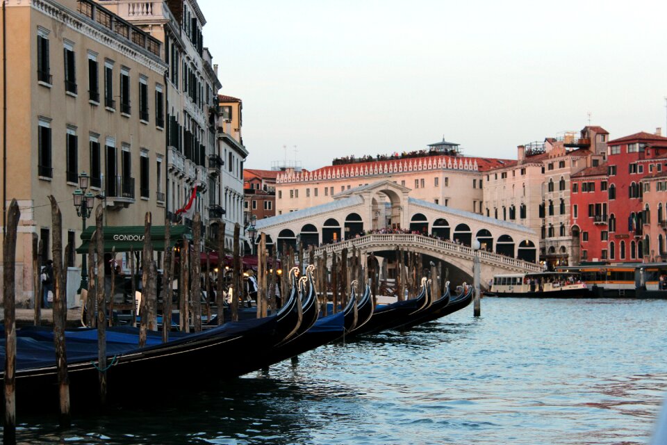 Canal grande rialto bridge italy