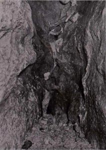 Pál-völgyi-barlang2. Turistaság és Alpinizmus, 1920
