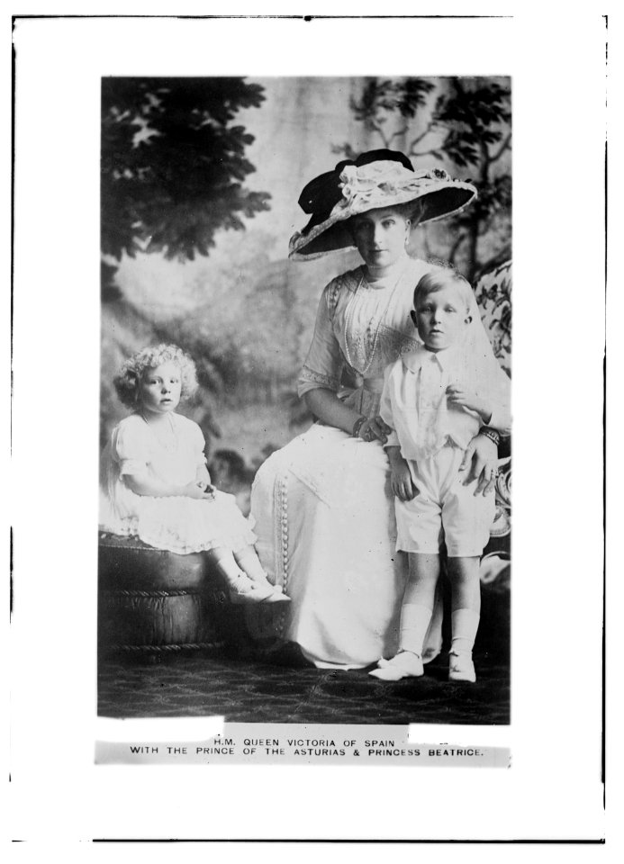 Queen Victoria of Spain, Prince of the Austrias, and Princess Beatrice LCCN2014687682