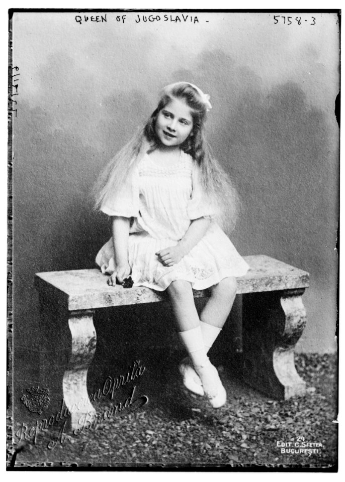 Queen of Jugoslavia (i.e. Yugoslavia) LCCN2014714546