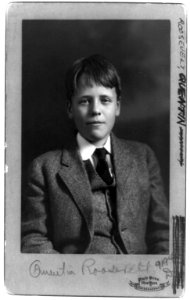 Quentin Roosevelt, half-length portrait, facing front) - Pach Bros., New York LCCN92500077