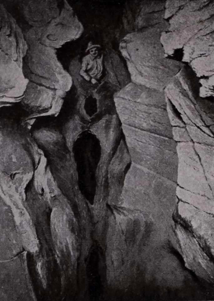 Pál-völgyi-barlang3. Turistaság és Alpinizmus, 1920