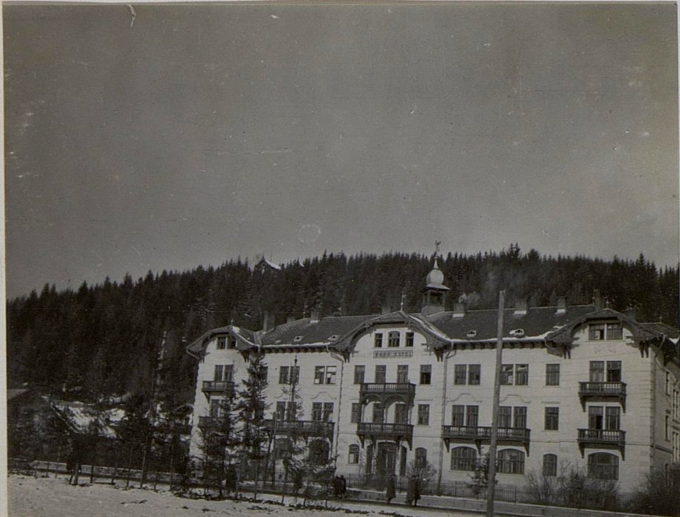 Quartier des 12.J.TD.2 in Dorna Watra. (Bahnhotel) (BildID 15451784)