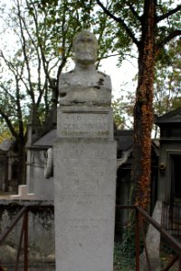 Père-Lachaise - Henry Ducrotay de Blainville 02