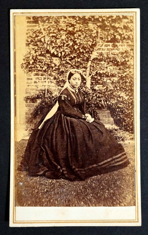 Queen Emma of Hawaii in 1865, carte de visite by H. L. Chase