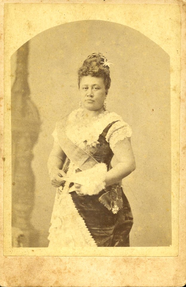 Queen Kapiolani, cabinet card by Menzies Dickson, Manu Antiques