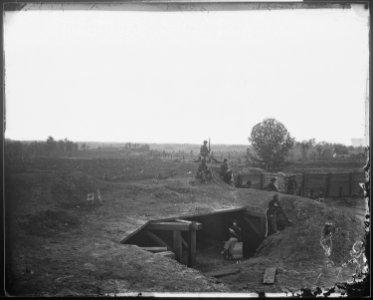 R.R. two miles southwest of Atlanta. Federal Fort -7 (4152919285)