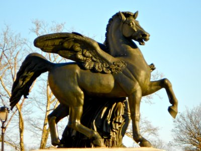 R winged horse 2 Philly photo