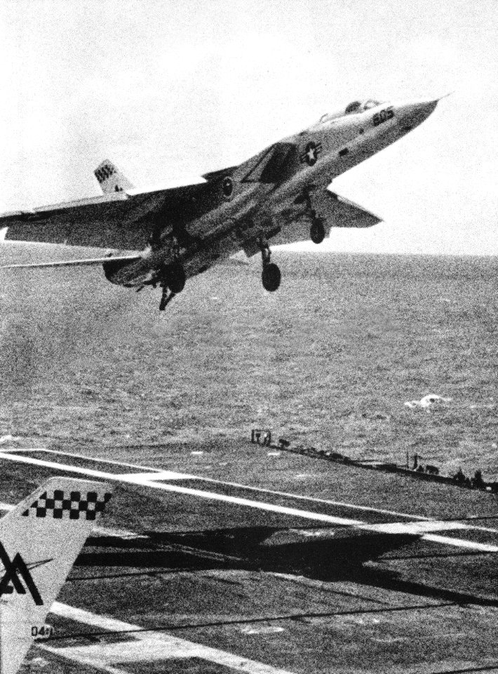 RA-5C Vigilante of RVAH-11 lands on USS Forrestal (CVA-59) in 1967