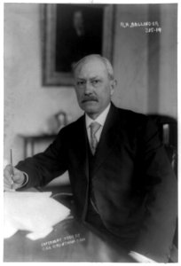R.A. Ballinger, Secretary of the Interior, half-length portrait, seated at desk, facing slightly left LCCN89714543