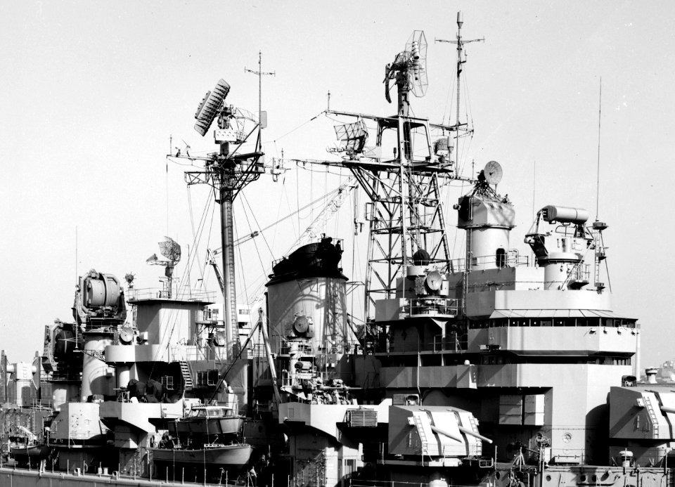 Radars of USS Canberra (CAG-2) on 5 May 1956 (7577612)