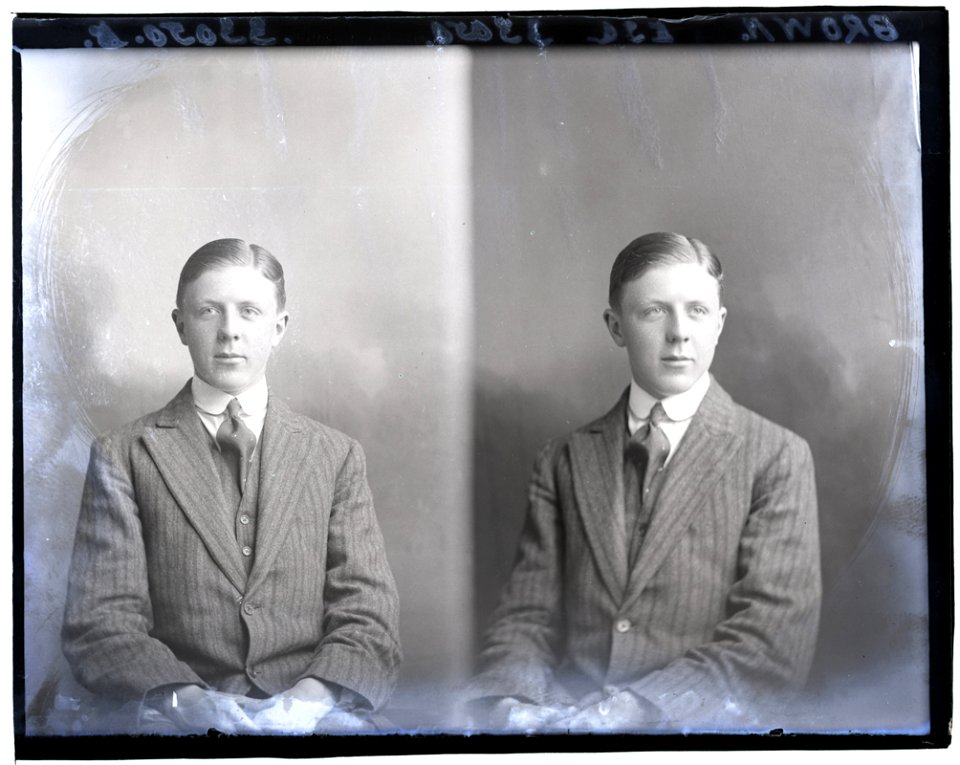 R Brown Esq, 2 Sep 1912 (17065830732)