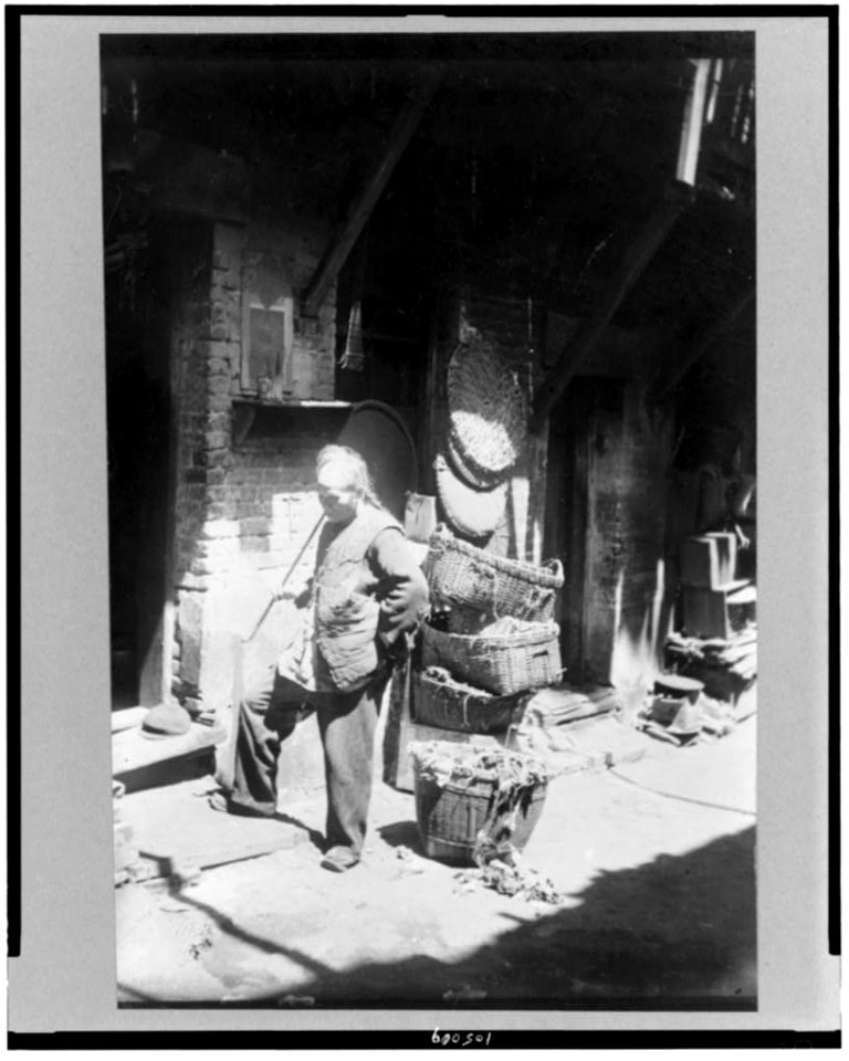 Rag Pickers Alley, San Francisco, California LCCN91483093