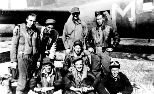 RAF Chelveston - 305th Bombardment Group -B-17 Crew Unknown