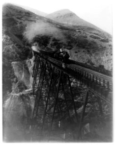 Railroad trains, Utah LCCN2002723945