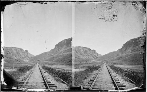 Railroad, near Devil's Slide, Utah - NARA - 519551