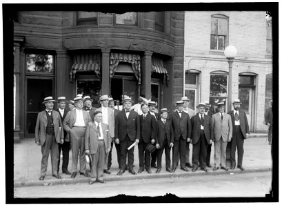 RAILWAY BROTHERHOODS GROUP- C.M. RODGERS; MR. LEWIS; W.G. LEE, PRES., BROTHERHOOD OF RAILWAY TRAINMEN; S. VEACH; A.B. GARRETSON, PRES. ORDER OF RAILWAY CONDUCTORS; W.J. BURKE; W.S. STONE, LCCN2016866639