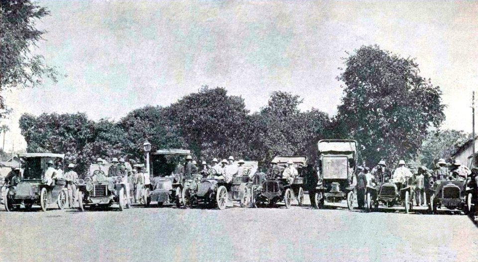 Raid Dehli-Bombay 'Reliability-Trails' du 26 décembre 1904 au 2 janvier 1905, 38 concurrents (dont 19 véhicules français)