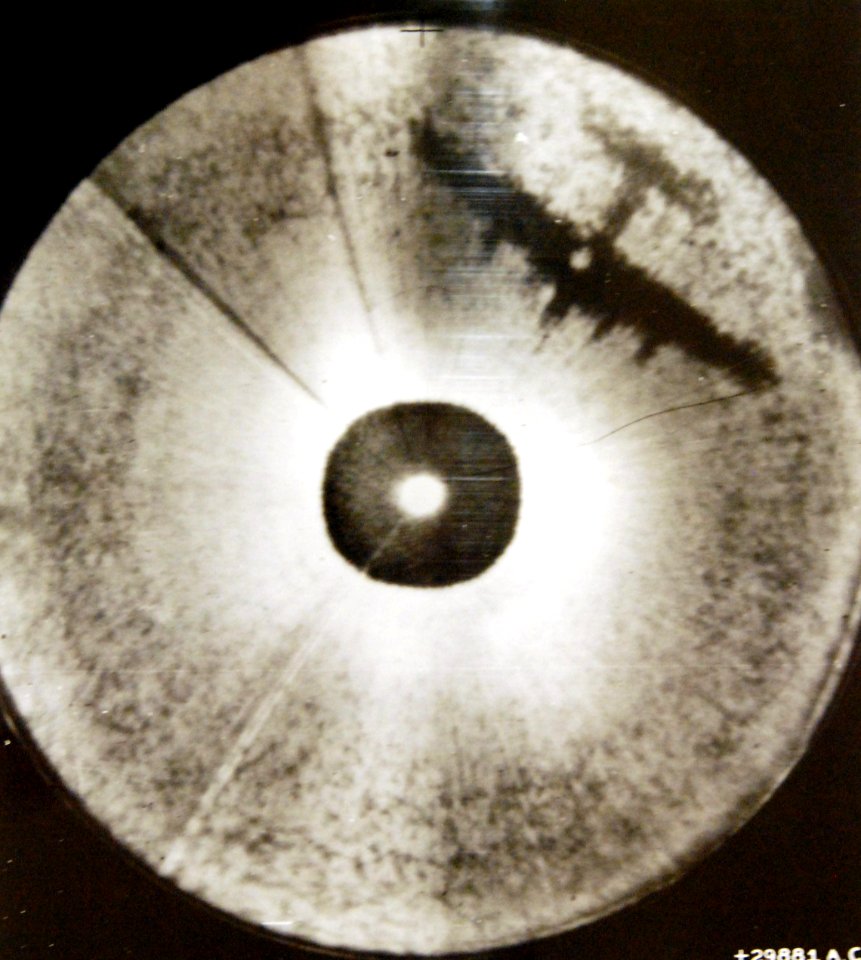Radar image of an AAF bomber taken by an another AAF airplane, WWII (39543285265)