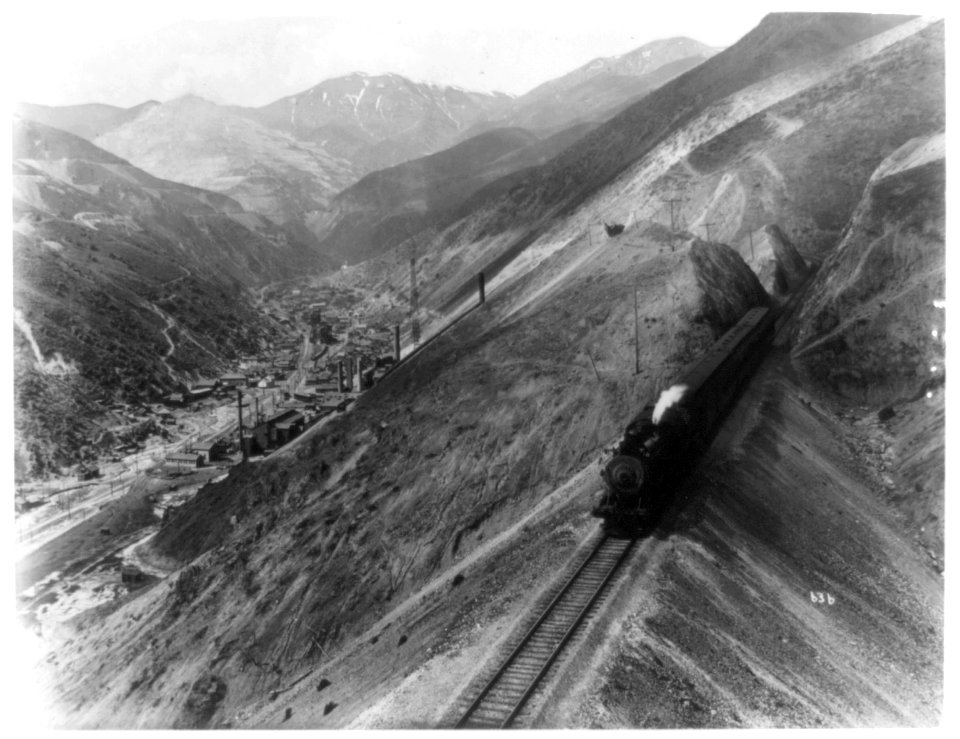 Railroad trains, Utah LCCN2002723944