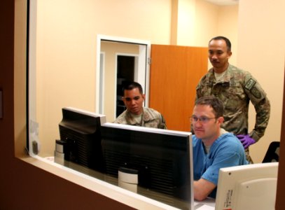 Radiology in Afghanistan, Imaging the wounded 141008-N-JY715-001