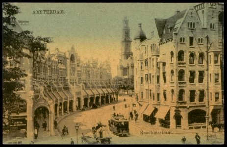 Raadhuisstraat met links de galerij, gezien vanaf de Herengracht, naar Westerkerk. Uitgave Jos Nuss, Haarlem, Afb PBKD00294000008