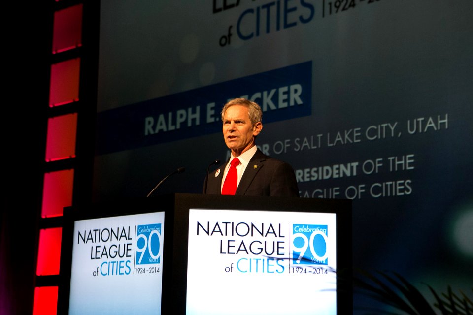 Ralph Becker (15844335335)