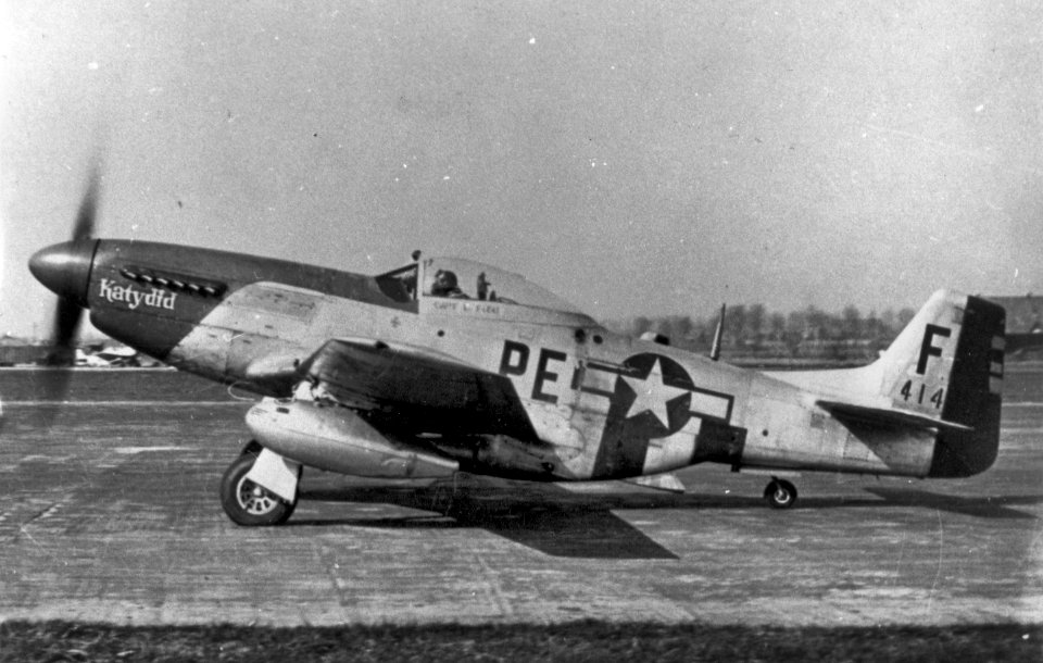 RAF Bodney - 352d Fighter Group - P-51D Mustang 44-14882
