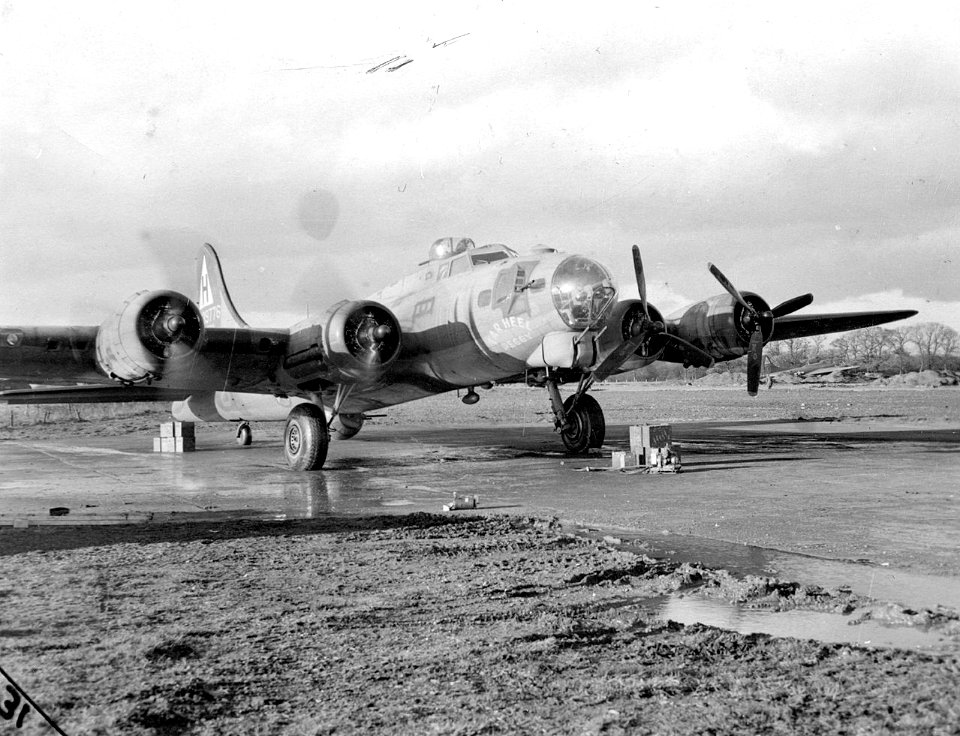 RAF Thurleigh - 306th Bombardment Group - B-17G Flying Fortress