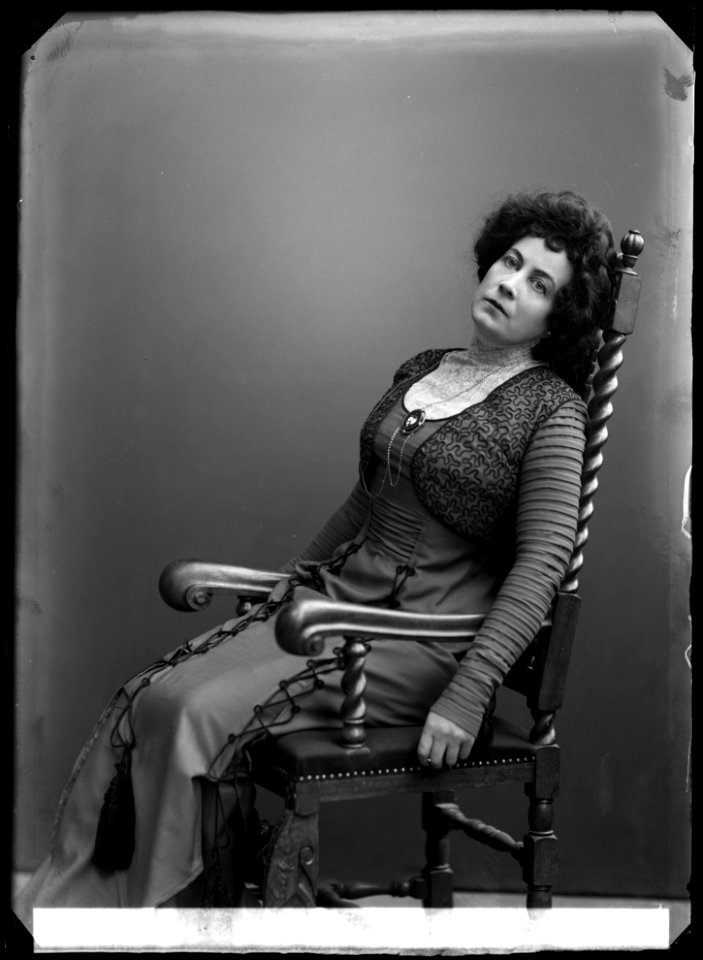 Ragna Wettergreen as Rebecka West in Rosmersholm at Svenska teatern 1908 - SMV - GV076