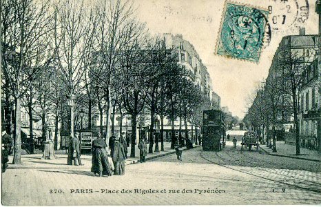 Place des Rigoles et rue des Pyrénées