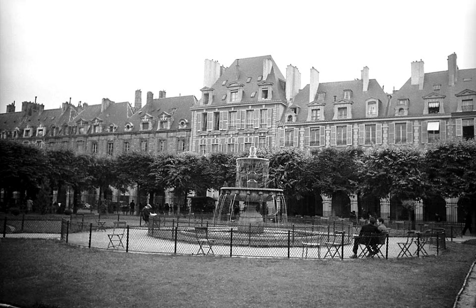 Place des Vosges, Paris, France