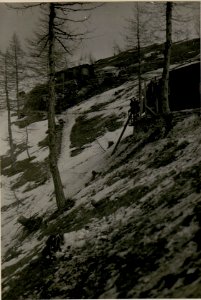Radiostation auf dem Finocchio, Kanzlei und Hütte f.d.Lade Agregat. (BildID 15512959)