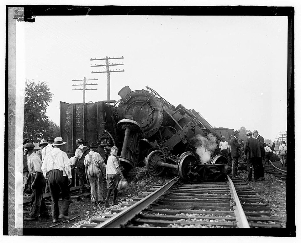 Railroad wreck LOC npcc.06780