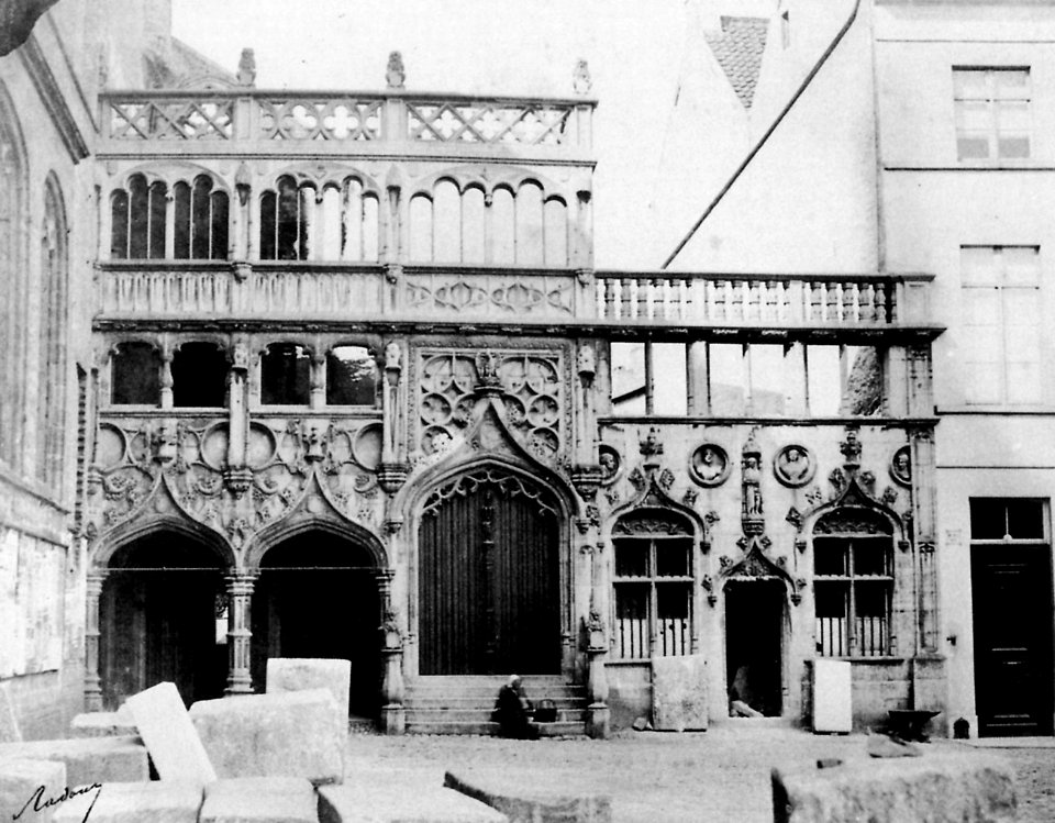Radoux, Gilbert - Das Eingangsportal zur Kapelle vom Heiligen Blut in Brügge (Zeno Fotografie)