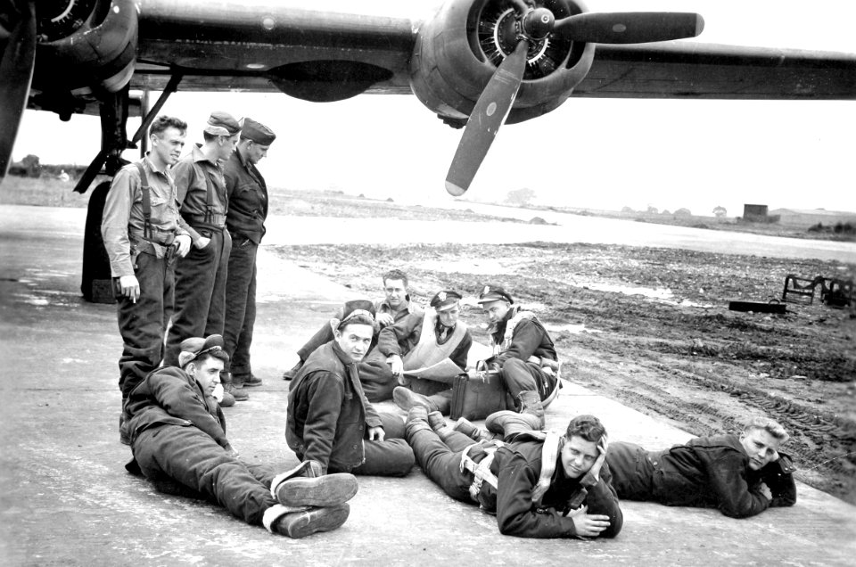 RAF Attlebridge - 466th Bombardment Group - Crew 612