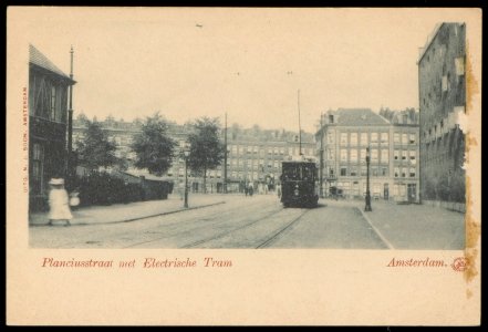 Planciusstraat met rechts de Zoutkeetsgracht met op de achtergrond de Barentszstraat en links het Zoutkeetsplein, Afb PBKD00130000001 photo