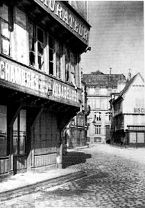 PlaCe des marchés 41560 ouest