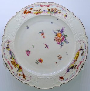 Plate, Chelsea Factory, London, c. 1755, soft-paste porcelain - Montreal Museum of Fine Arts - Montreal, Canada - DSC09210 photo