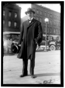 PLATT, EDMUND. REP. FROM NEW YORK, 1913-1920; FEDERAL RESERVE BOARD, 1920- LCCN2016869591