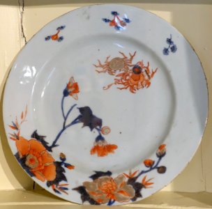 Plate, China, 1730-1740, porcelain with overglaze decoration and gilding- Concord Museum - Concord, MA - DSC05757