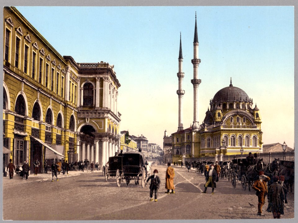 Place de Tophane, Constantinople LCCN2003653118