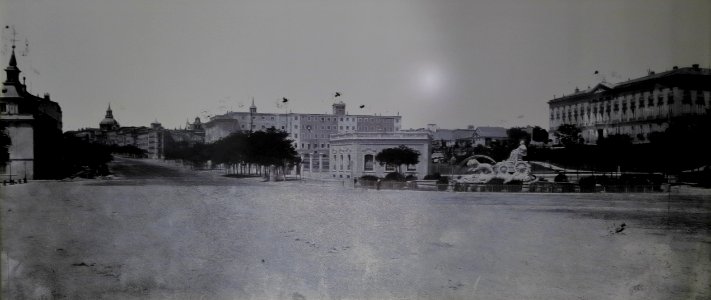 Plaza de Cibeles, fotografía de J. Laurent de fecha indefinida anterior a 1884